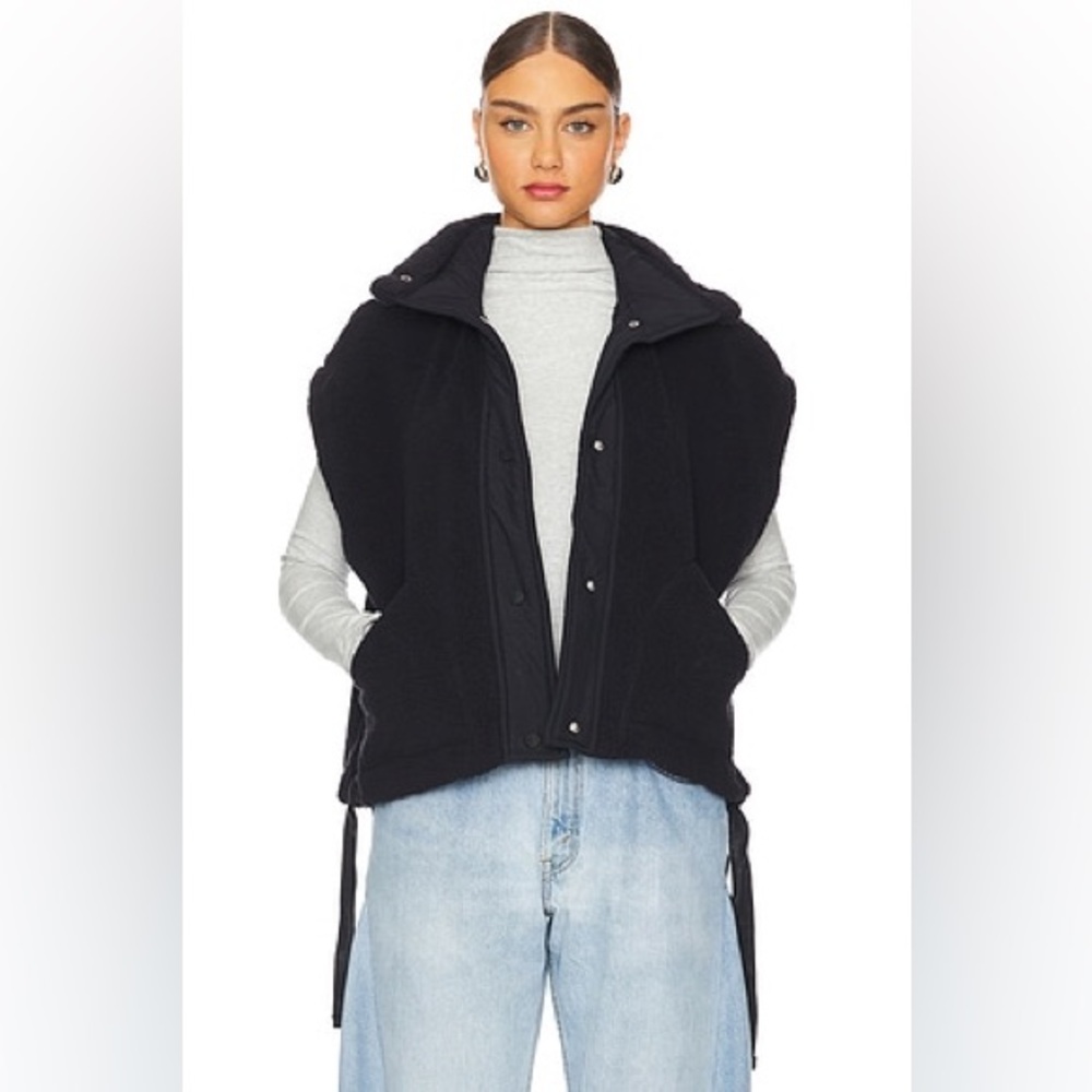 New Free People Scout It Out Fleece Vest - Picture 2 of 7